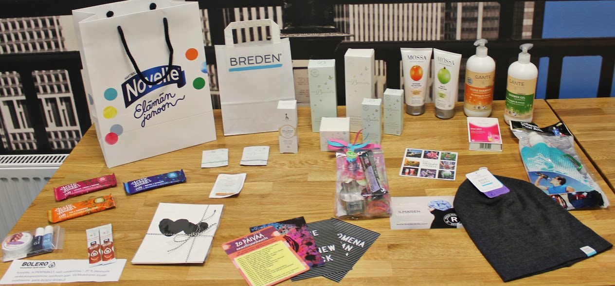 Söpö pieni teini pillua