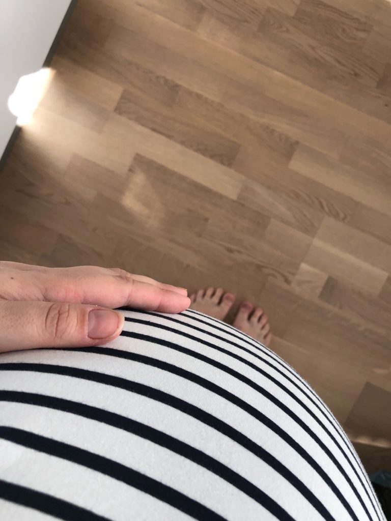 Äidillä on sinua ikävä