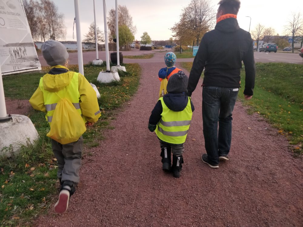 Milloin lapsia alettiin vihaamaan ja äitiydestä tuli paskaa?
