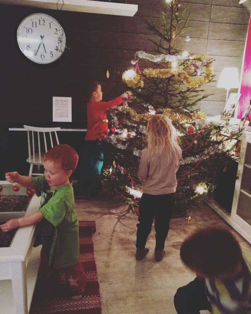 Onnellinen perhejoulu - ei pelkkää kulissia 😘