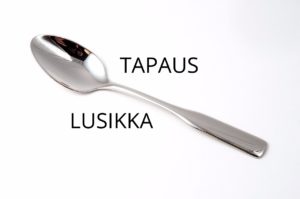 Read more about the article Kuka korvaa, jos lapsi rikkoo jotain koulussa? Tapaus lusikka