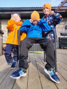 Read more about the article “Meille ei saa tulla lasten kavereita”