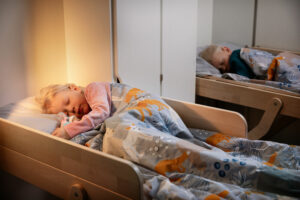 Read more about the article Päiväkodin päiväunet -5 syytä miksi lepo on lapselle tärkeää