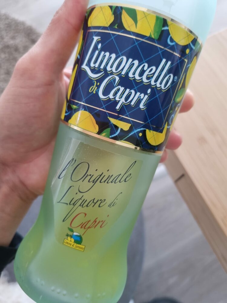 Limoncello spritz