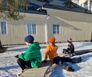 Read more about the article Onko veljeksissä jotain vikaa, kun ne ei tappele?