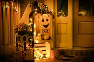 Read more about the article Lasten Halloween, hauskoja vinkkejä juhliin