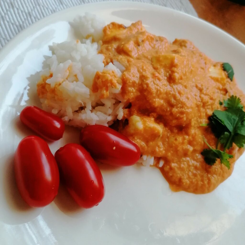 Ravintolaruokaa kotona: Paneer makhani