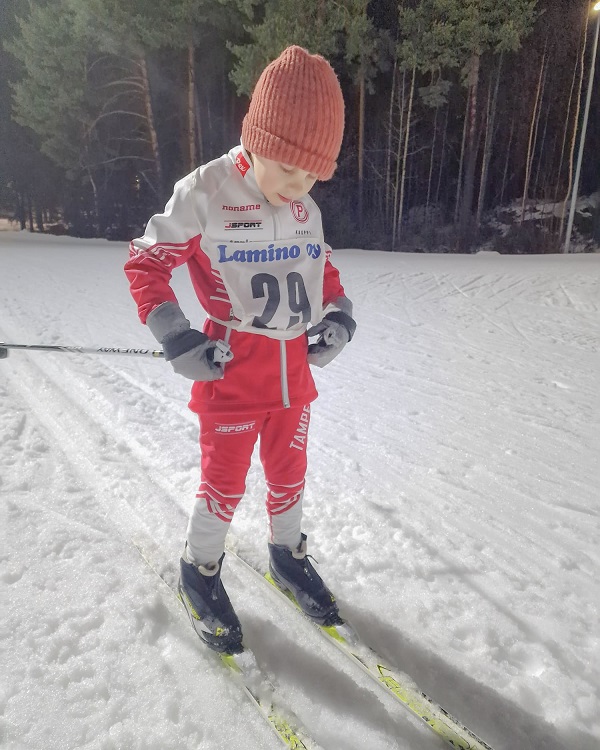 Neljä nimeä ja heidän kantajansa