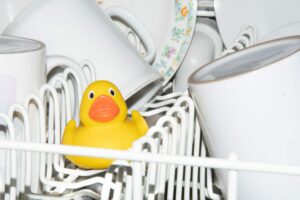 Read more about the article Tiesitkö, että myös nämä kodin tavarat voi pestä astianpesukoneessa?