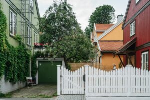 Read more about the article Puutarhan kevät – vinkit ja niksit sujuvaan puutarhanhoitoon
