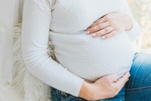 Read more about the article Mitä naisen kehossa tapahtuu raskaana ollessa?
