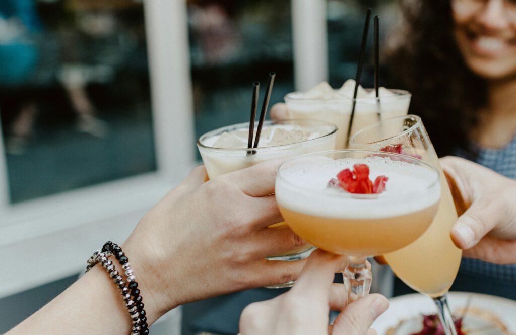 alkoholi lasten aikana kyllä vai ei?