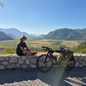 Read more about the article Takana jo 6000 km ja 15 maata – Rasmus jätti arjen Suomessa ja polkee pyörällä Euroopan halki